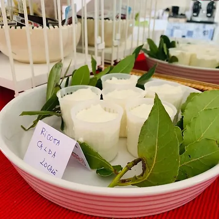 Il Casale Di Luisa Pensión Módica